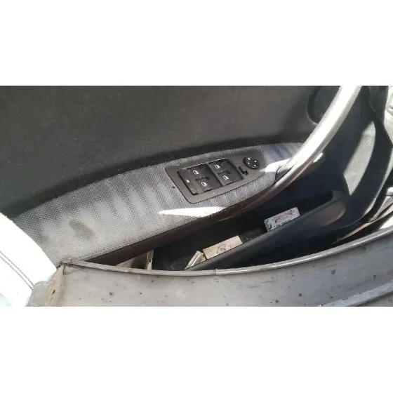 BMW SERIE 1 BERLINA (E81/E87) '2005 118D DORADO