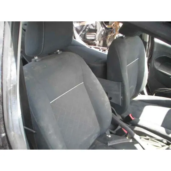 FORD FIESTA (CCN) '2013 CHAMPIONS EDITION NEGRO