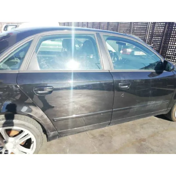 AUDI A4 BERLINA (8E) '2008 2.0 TDI 16V (103KW) NEGRO