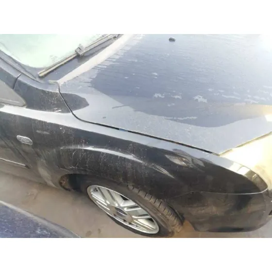 FORD FOCUS BERLINA (CAP) '2006 AMBIENTE (D) NEGRO