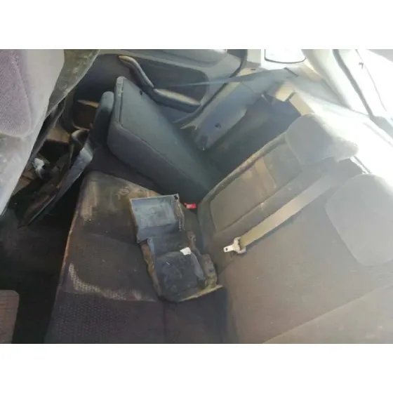 FORD FOCUS BERLINA (CAP) '2006 AMBIENTE (D) NEGRO