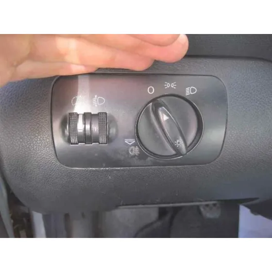 SEAT LEON (1M1) '2004 SIGNO PLATA