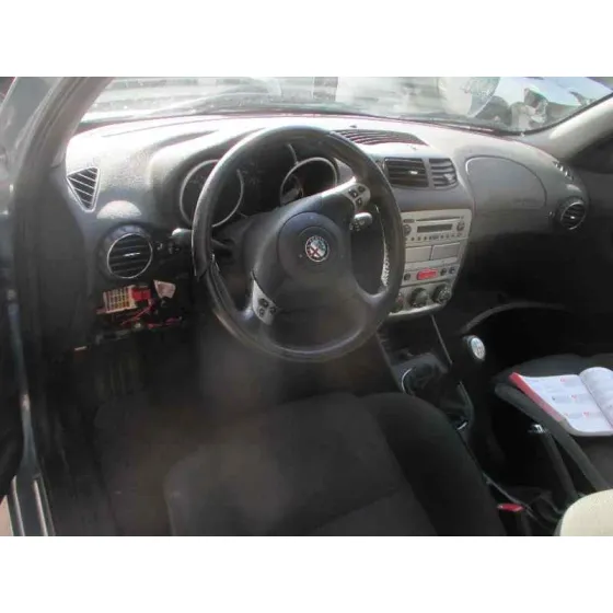 ALFA ROMEO 147 (190) '2003 1.6 T.SPARK ECO DISTINCTIVE GRIS