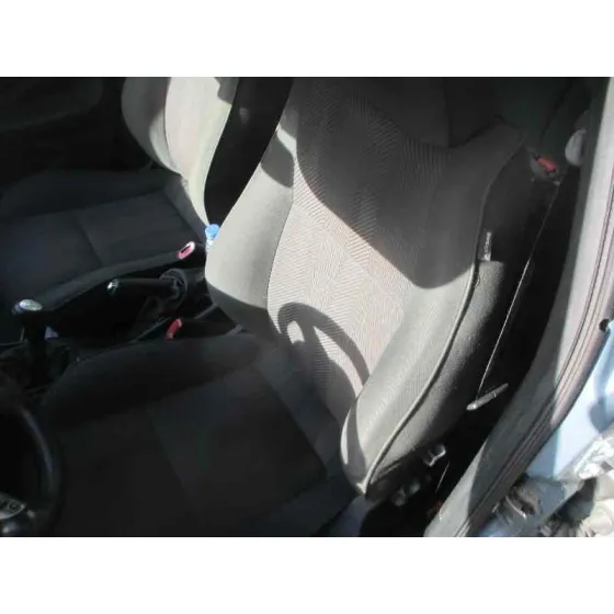 ALFA ROMEO 147 (190) '2003 1.6 T.SPARK ECO DISTINCTIVE GRIS