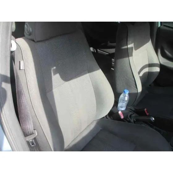 ALFA ROMEO 147 (190) '2003 1.6 T.SPARK ECO DISTINCTIVE GRIS