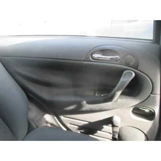 ALFA ROMEO 147 (190) '2003 1.6 T.SPARK ECO DISTINCTIVE GRIS