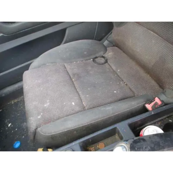 AUDI A3 (8P) '2005 1.9 TDI AMBIENTE ROJO