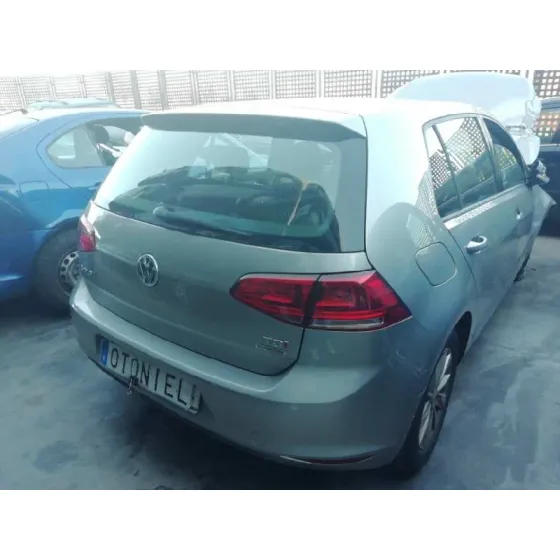 VOLKSWAGEN GOLF VII LIM. '2014 BUSINESS BLUEMOTION TECH. GRIS