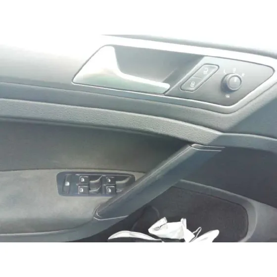 VOLKSWAGEN GOLF VII LIM. '2014 BUSINESS BLUEMOTION TECH. GRIS