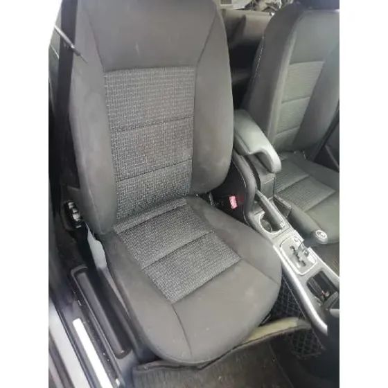 MERCEDES CLASE B (W245) '2010 200 (245.233) GRIS