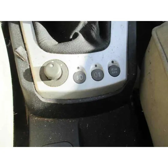 ALFA ROMEO 156 '2004 2.4 JTD 20V DISTINCTIVE PLATA