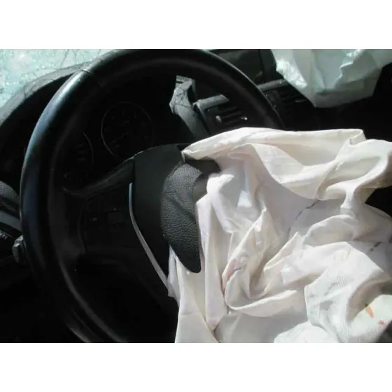 BMW SERIE 1 LIM. (F21) '2013 116D BLANCO