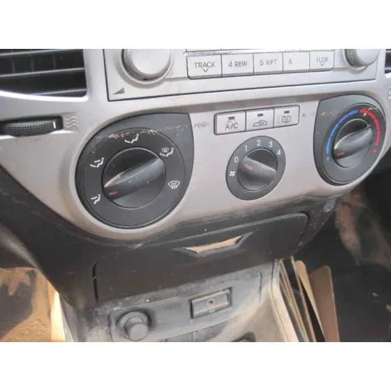 HYUNDAI I20 '2010 CLASSIC AZUL