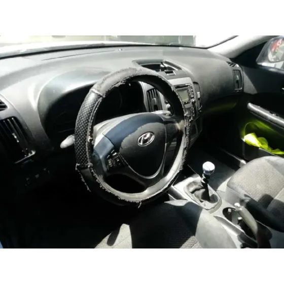HYUNDAI I30 '2009 CLASSIC BLANCO