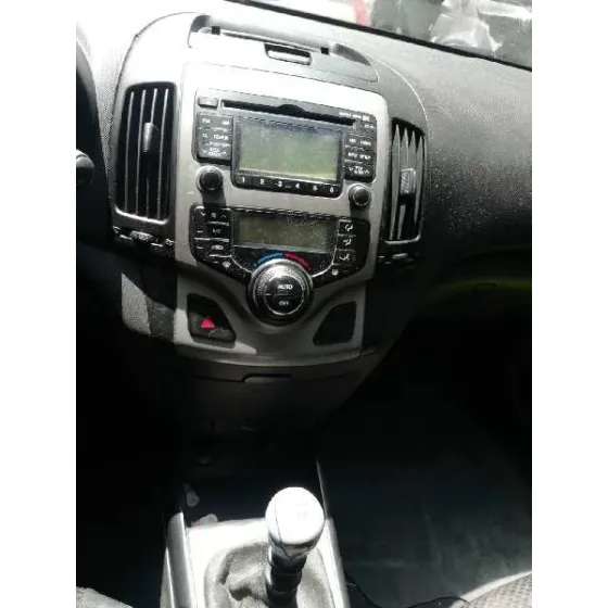 HYUNDAI I30 '2009 CLASSIC BLANCO