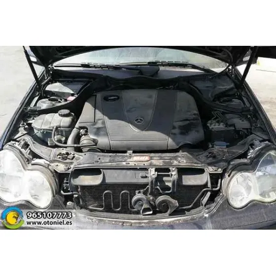 MERCEDES CLASE C (W203) BERLINA '2004 220 CDI (LA) (203.008) NEGRO