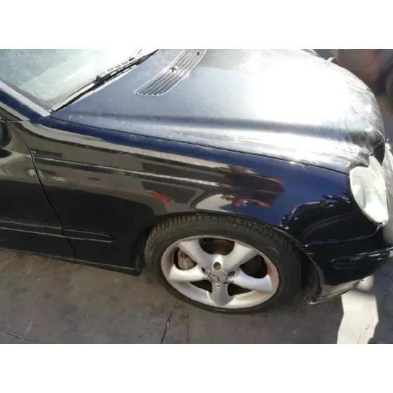 MERCEDES CLASE C (W203) BERLINA '2004 220 CDI (LA) (203.008) NEGRO