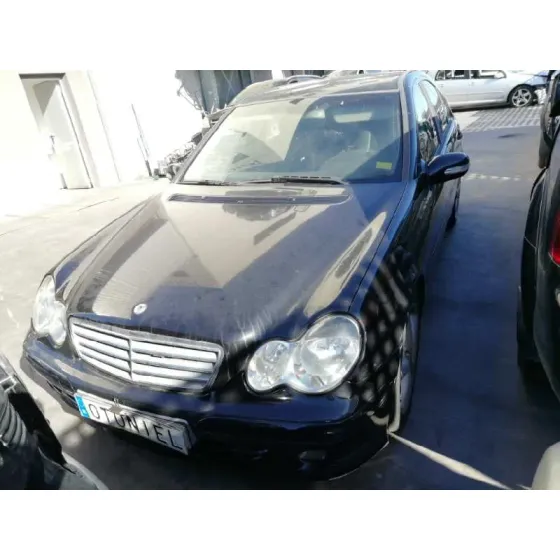 MERCEDES CLASE C (W203) BERLINA '2004 220 CDI (LA) (203.008) NEGRO