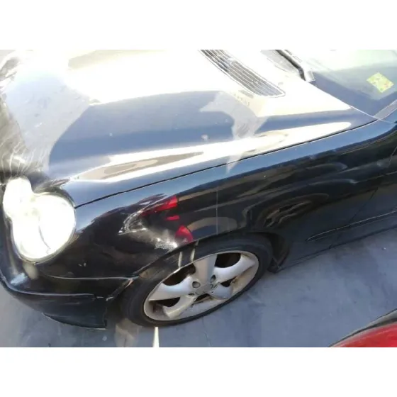 MERCEDES CLASE C (W203) BERLINA '2004 220 CDI (LA) (203.008) NEGRO