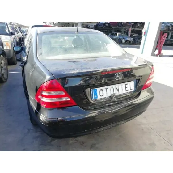 MERCEDES CLASE C (W203) BERLINA '2004 220 CDI (LA) (203.008) NEGRO