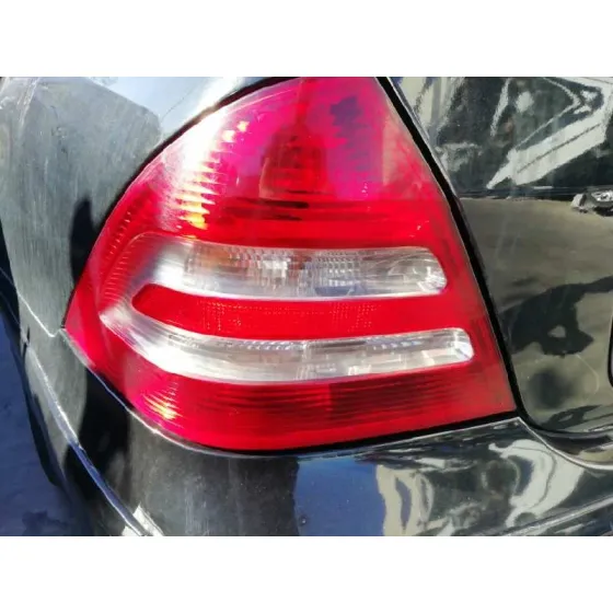MERCEDES CLASE C (W203) BERLINA '2004 220 CDI (LA) (203.008) NEGRO