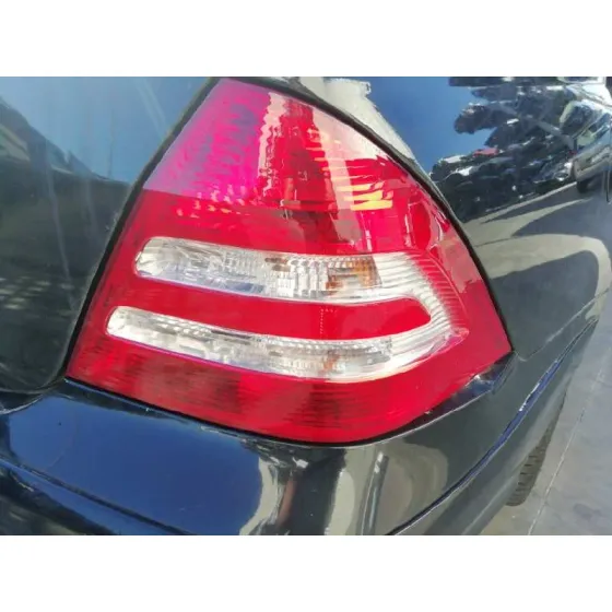 MERCEDES CLASE C (W203) BERLINA '2004 220 CDI (LA) (203.008) NEGRO