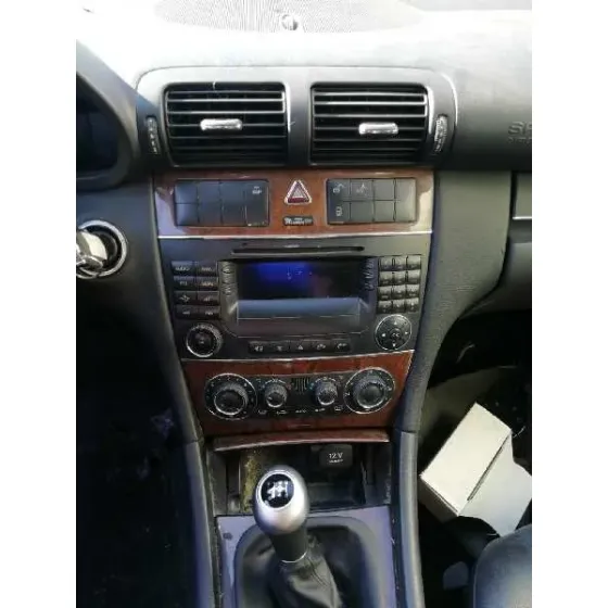 MERCEDES CLASE C (W203) BERLINA '2004 220 CDI (LA) (203.008) NEGRO