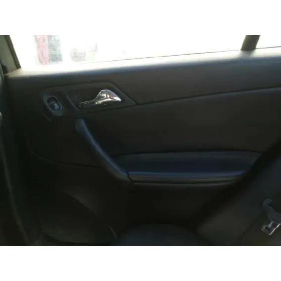 MERCEDES CLASE C (W203) BERLINA '2004 220 CDI (LA) (203.008) NEGRO