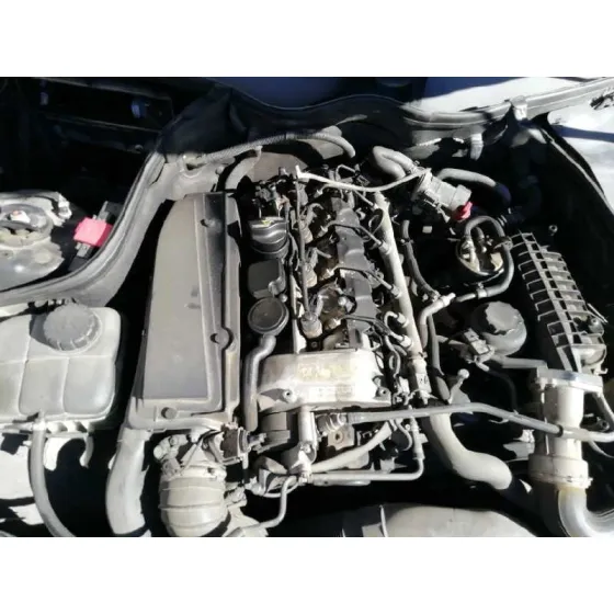 MERCEDES CLASE C (W203) BERLINA '2004 220 CDI (LA) (203.008) NEGRO