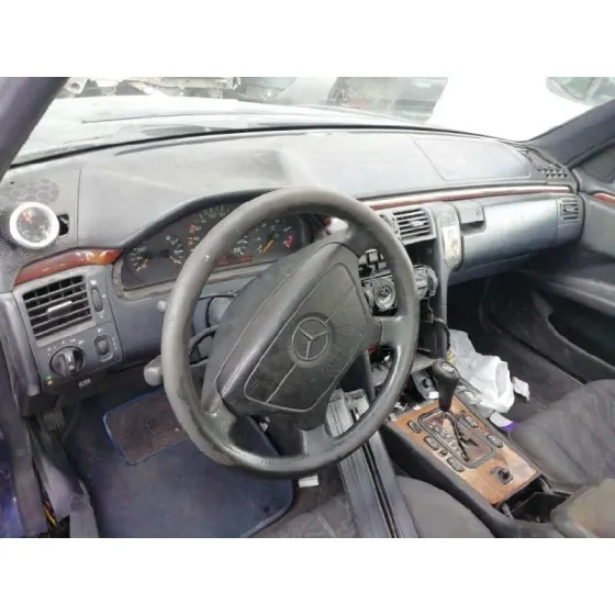 MERCEDES CLASE E (W210) FAMILIAR '1998 290 T TURBODIESEL (210.217) AZUL