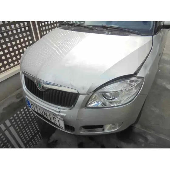 SKODA FABIA (5J2 ) '2007 SPORT GRIS PLATA
