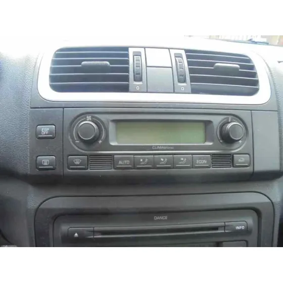 SKODA FABIA (5J2 ) '2007 SPORT GRIS PLATA