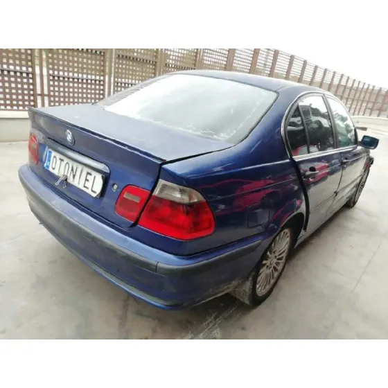 BMW SERIE 3 BERLINA (E46) '1998 320D AZUL