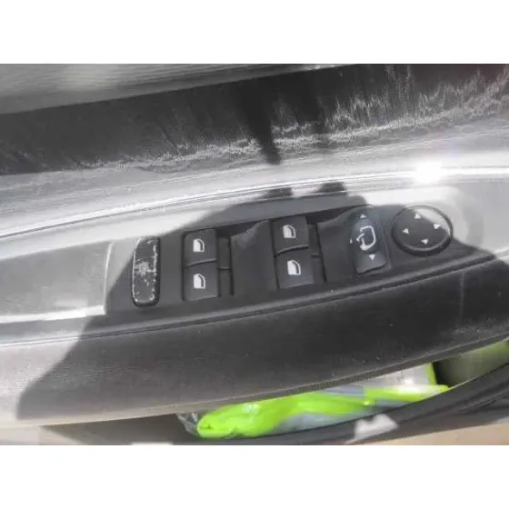 CITROEN C4 BERLINA '2009 * GRIS PLATA