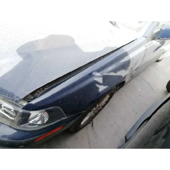 VOLVO V40 FAMILIAR '2002 2.0 T NEGRO