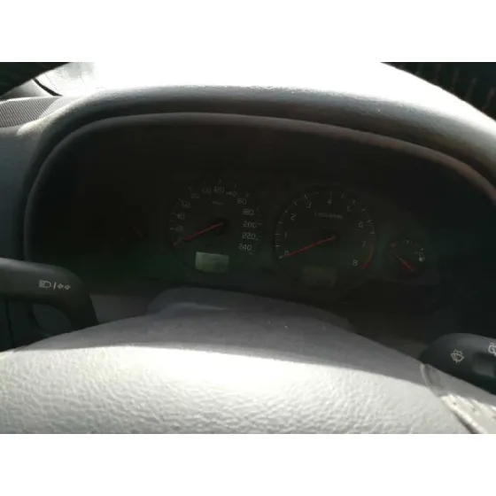 VOLVO V40 FAMILIAR '2002 2.0 T NEGRO