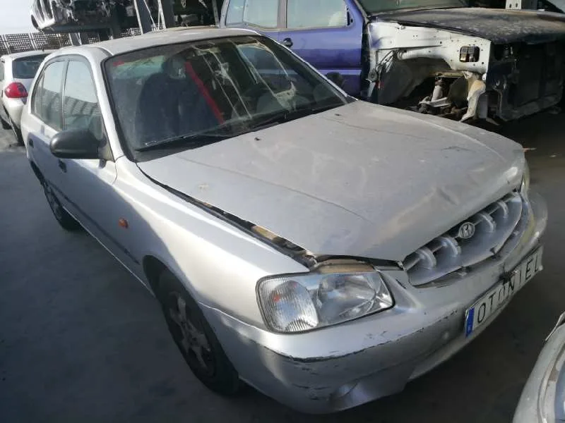 HYUNDAI ACCENT (LC) '2001 GL 4P GRIS