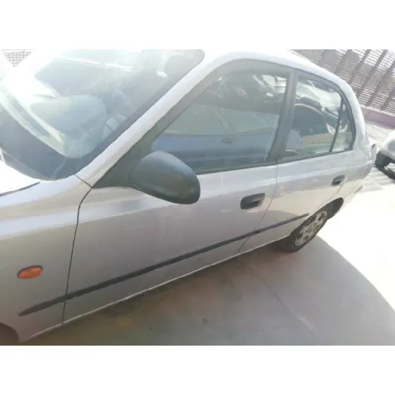 HYUNDAI ACCENT (LC) '2001 GL 4P GRIS