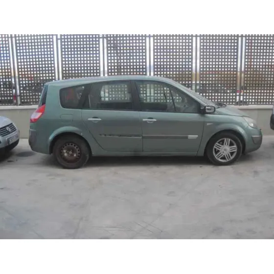 RENAULT GRAND SCENIC '2004 2.0 G VERDE CLARO