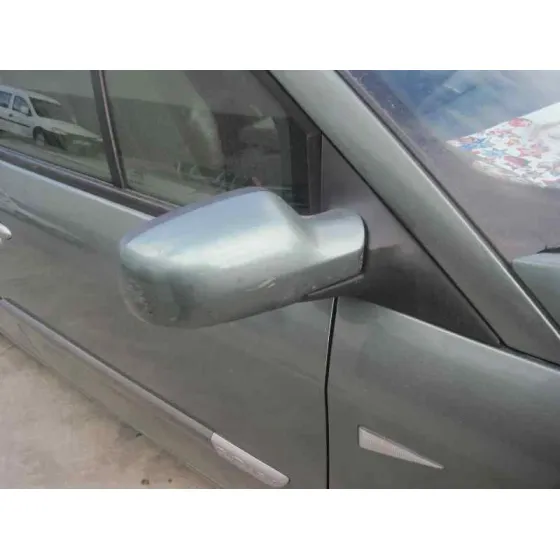 RENAULT GRAND SCENIC '2004 2.0 G VERDE CLARO