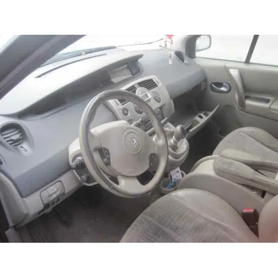 RENAULT GRAND SCENIC '2004 2.0 G VERDE CLARO