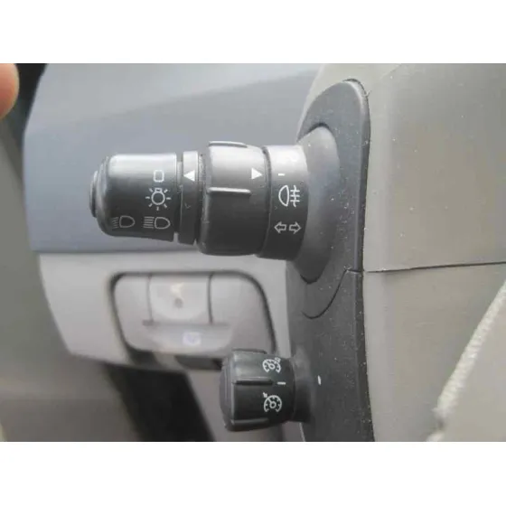 RENAULT GRAND SCENIC '2004 2.0 G VERDE CLARO