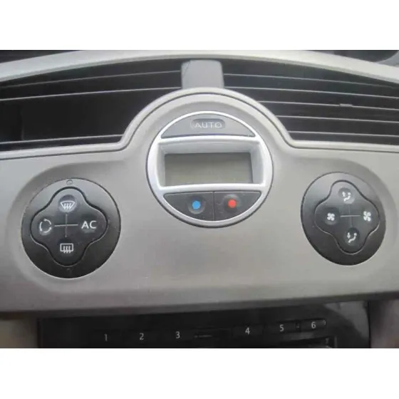RENAULT GRAND SCENIC '2004 2.0 G VERDE CLARO