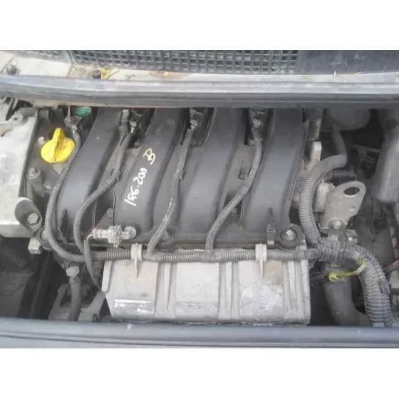 RENAULT GRAND SCENIC '2004 2.0 G VERDE CLARO