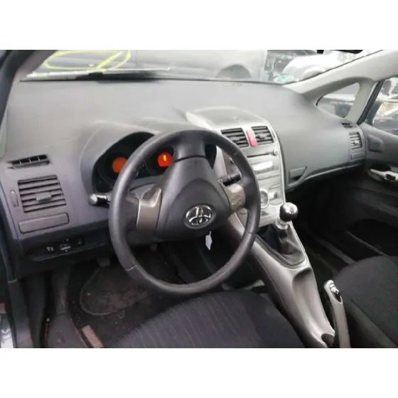TOYOTA AURIS '2009 BASICO GRIS