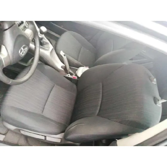 TOYOTA AURIS '2009 BASICO GRIS