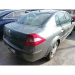 RENAULT MEGANE II CLASSIC BERLINA RENAULT MEGANE II CLASSIC BERLINA '2003 1.9 DCI DIESEL VERDE 2003