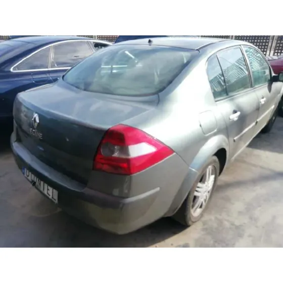 RENAULT MEGANE II CLASSIC BERLINA '2003 1.9 DCI DIESEL VERDE
