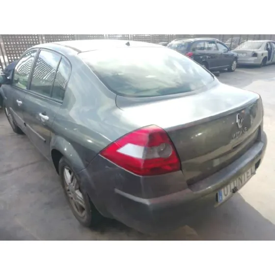 RENAULT MEGANE II CLASSIC BERLINA '2003 1.9 DCI DIESEL VERDE