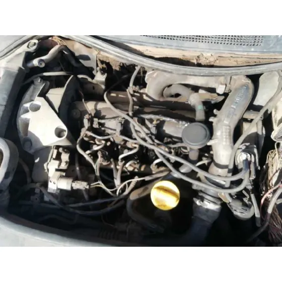 RENAULT MEGANE II CLASSIC BERLINA '2003 1.9 DCI DIESEL VERDE